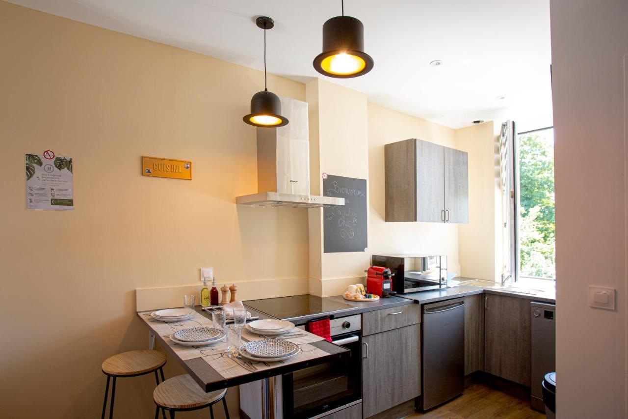 ואלנסיין Ideal Pro & Couple - 2 Logements Theme Boho Chic Rdc & Dandy 1Er Etage - Quartier Calme - Jardin - Wifi Hd - Smart Tv - Parking Gratuit - Proche Centre & Transports - Ask Home מראה חיצוני תמונה